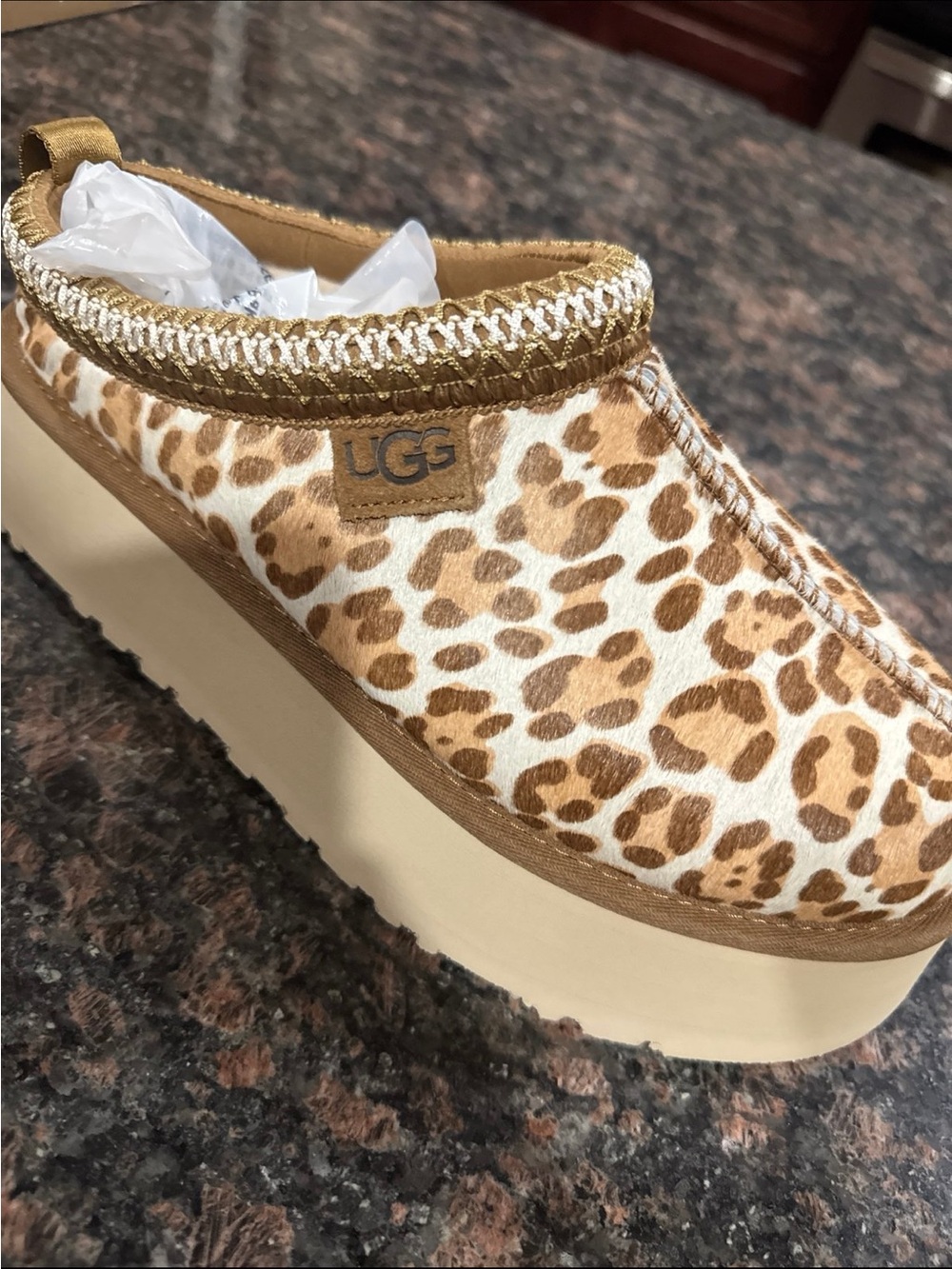 UGG Tazz Plains Mules - Leopard Print Brown/Tan - Picture 5 of 9